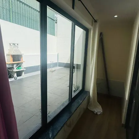 Cozy 2-bedroom In Pontinha, Portugal Apartmán Pontinha e Famoes