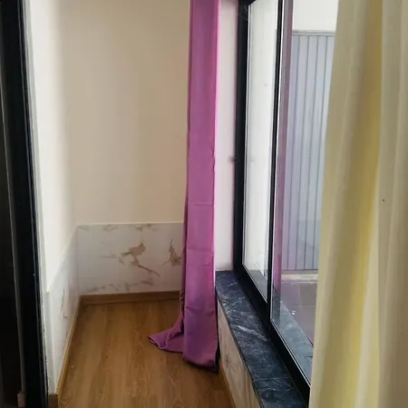 Lägenhet Cozy 2-bedroom In Pontinha, Portugal
