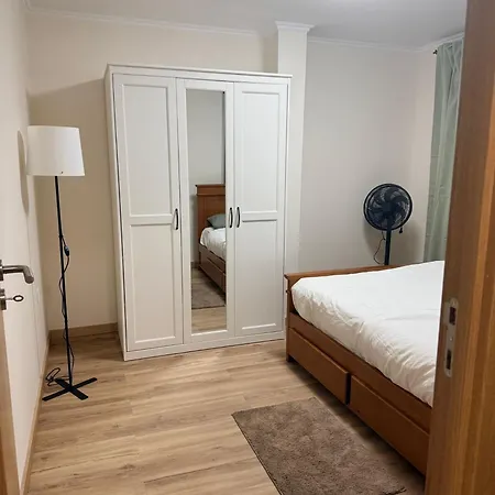 Cozy 2-bedroom In Pontinha, Portugal * Pontinha e Famoes
